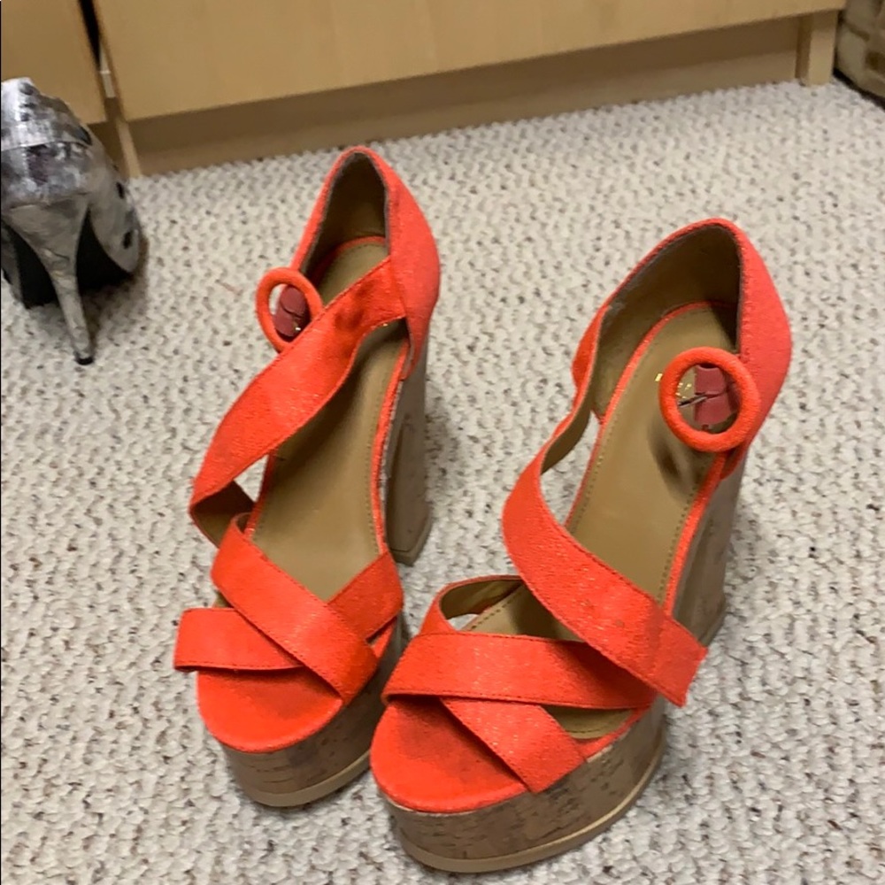 Platform chunky sandal